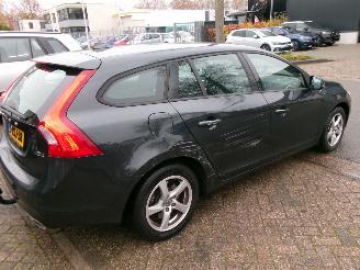 Volvo V-60 2.0 D4 KINETIC CLIMA NAVI picture 6