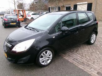 uszkodzony samochody osobowe Opel Meriva 1.4 EDITION 2011/7