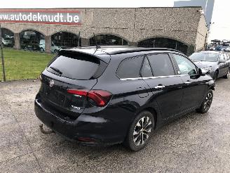 Schadeauto Fiat Tipo 1.6 MULTIJET 2019/3