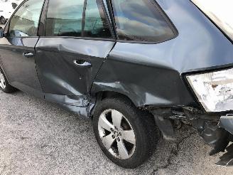 Skoda Fabia COMBI 1.0I picture 18