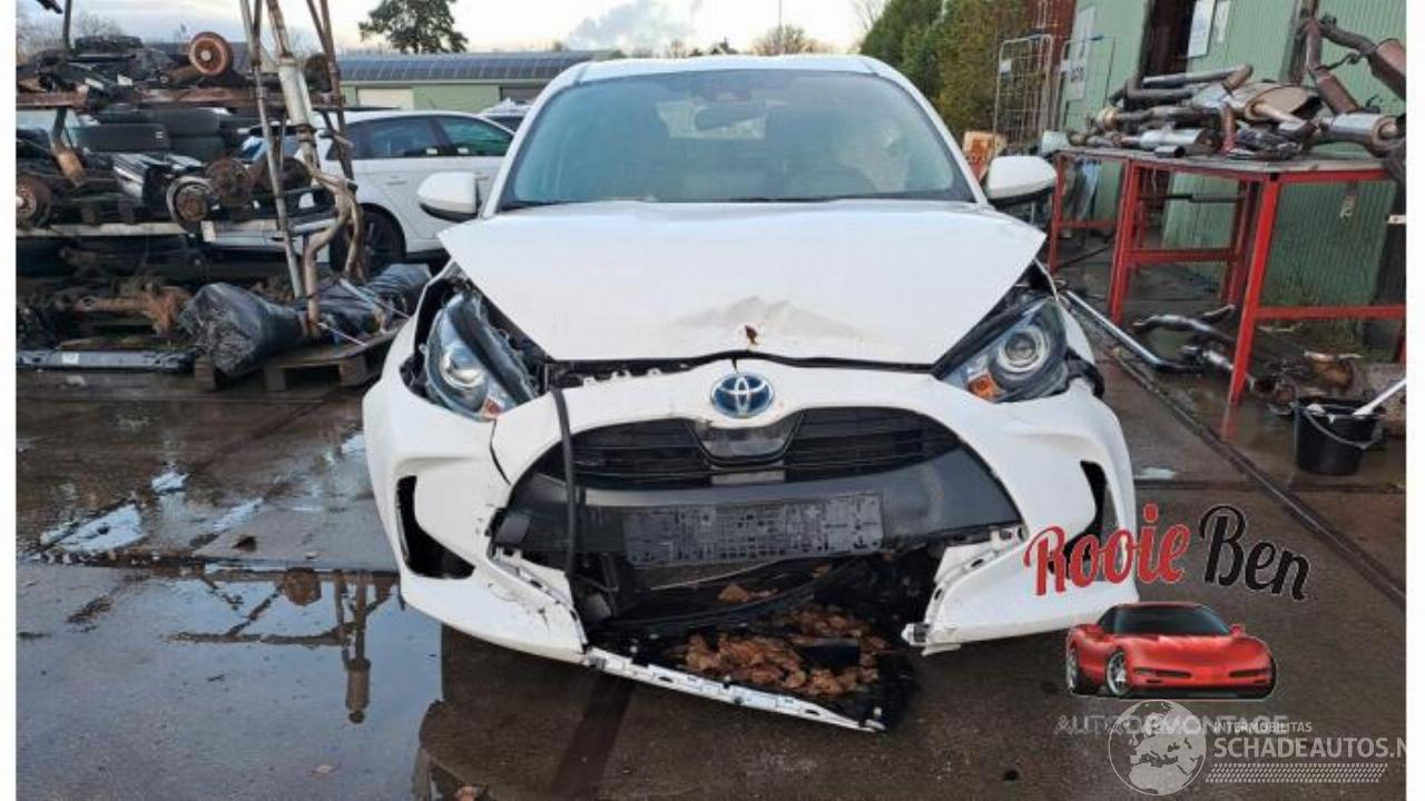 Toyota Yaris Yaris IV (P21/PA1/PH1), Hatchback, 2020 1.5 12V Hybrid 115