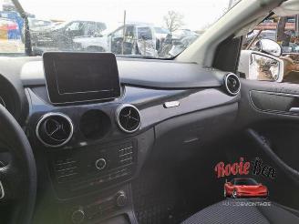 Mercedes B-klasse B (W246), Hatchback, 2011 / 2018 2.2 B-220 CDI BlueEFFICIENCY,d 16V picture 18