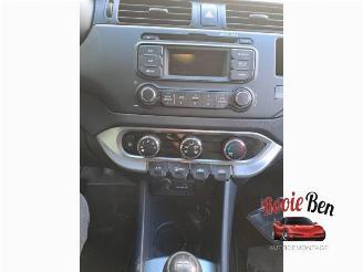 Kia Rio Rio III (UB), Hatchback, 2011 / 2017 1.2 CVVT 16V picture 10