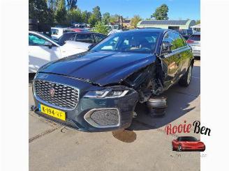 Jaguar XF XF (X260), Sedan, 2015 2.0 P250 Turbo 16V picture 2