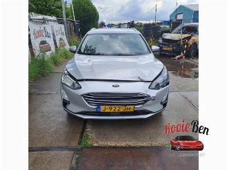 demontáž osobní automobily Ford Focus Focus 4 Wagon, Combi, 2018 1.0 Ti-VCT EcoBoost 12V 125 2020/8