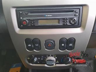 Dacia Sandero Sandero I (BS), Hatchback, 2008 / 2013 1.6 picture 8