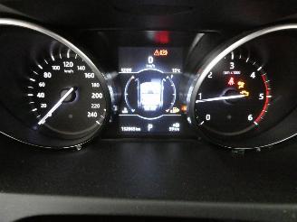 Land Rover Discovery Sport 2.0D picture 16