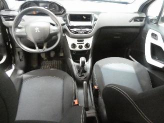 Peugeot 208 LIKE picture 15
