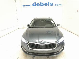 Vaurioauto  passenger cars Skoda Octavia AMBITION 2022/2