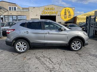 uszkodzony samochody osobowe Nissan Qashqai 1.2I ACENTA 2016/6