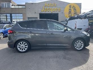 Schadeauto Ford C-Max TITANIUM AUTOMAT 2017/3