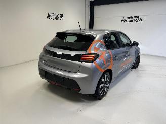 Peugeot 208 STYLE picture 4