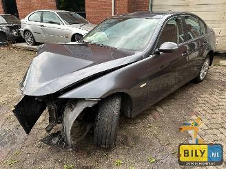 Auto da rottamare BMW 3-serie E90 320D sparkling-graphit metallic 2007/1