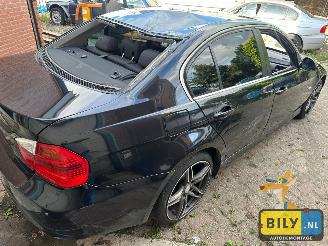 BMW 3-serie E90 325IX N52B25 Black- sapphire metallic picture 3