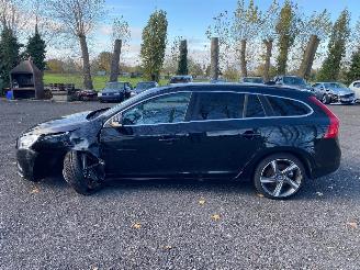 Volvo V-60 V 60 R-DESIGN picture 14