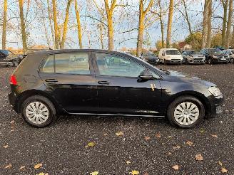 skadebil auto Volkswagen Golf TRENDLINE 2015/3