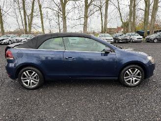 uszkodzony samochody osobowe Volkswagen Golf CABRIOLET 2011/9