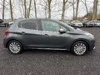 Auto incidentate Peugeot 208 ALLURE 2016/9