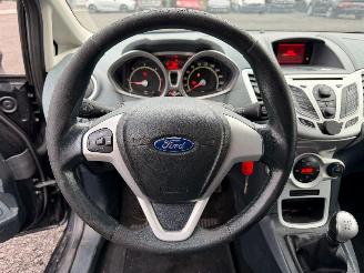 Ford Fiesta TITANIUM picture 24