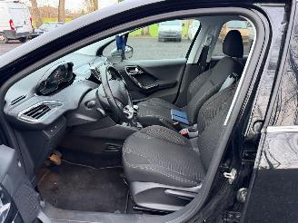 Peugeot 208 ALLURE picture 16