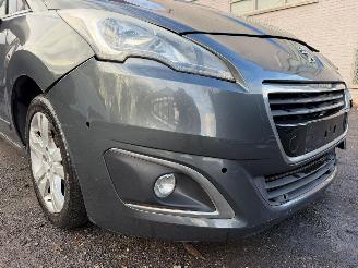 Peugeot 5008 ALLURE picture 5