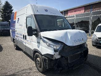 Iveco Daily 35S 16V 2.3 352 H3 L picture 3