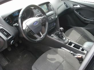 Ford Focus 1.0 74KW STATION AIRCO-NAVIGATIE picture 15