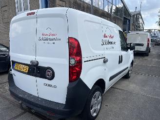 krockskadad bil bedrijf Fiat Doblo 1.3 MULTIJET ACTUAL 2014/1