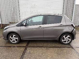 Toyota Yaris 1.5 Hybrid picture 8