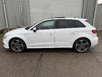 Audi A3 1.0 TFSI S-Line picture 9