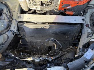 Tesla Model Y Long Range AWD 75kWh picture 21