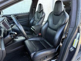 Tesla Model X 75D 7-Seats picture 18
