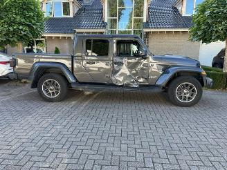 Jeep Gladiator 3.0 V6 crd OVERLANDNAVI LEDER picture 4