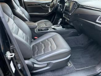 Isuzu D-Max V-Cross 4X4 DC HARDTOP picture 9