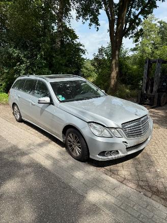 Mercedes E-klasse E 220 CDI COMBI picture 2