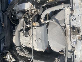 Mercedes 200-serie E 220 COMBI picture 5