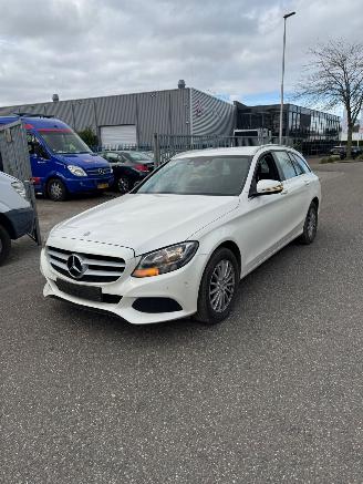 Vrakbiler auto Mercedes C-klasse C 200 D COMBI 2015/6