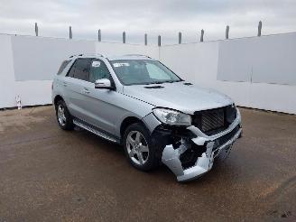 Vrakbiler auto Mercedes ML ML 250 BLEUTEC 4 MATIC 2013/5