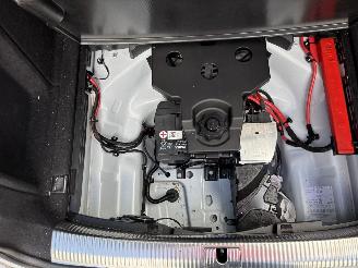 Audi A4 Avant HYBRIDE 2.0 S-LINE AUTOMAAT SPORT NAVI CLIMA LED PDC B.J 06-2019 picture 17