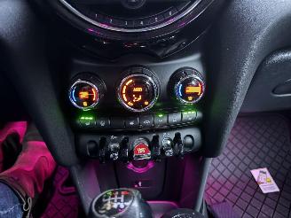 Mini One EDITION CLIMA ABS PDC STOELVERWARMING B.J 11-2018 Schroefschade picture 12