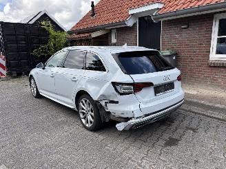Audi A4 Avant HYBRIDE 2.0 S-LINE AUTOMAAT SPORT NAVI CLIMA LED PDC B.J 06-2019 picture 15