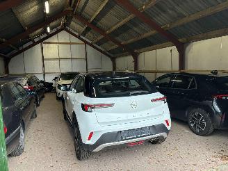 Voiture accidenté Opel Mokka-E Elektrische Automaat Leer Navi Clima Camera B.J 2025 2025/2