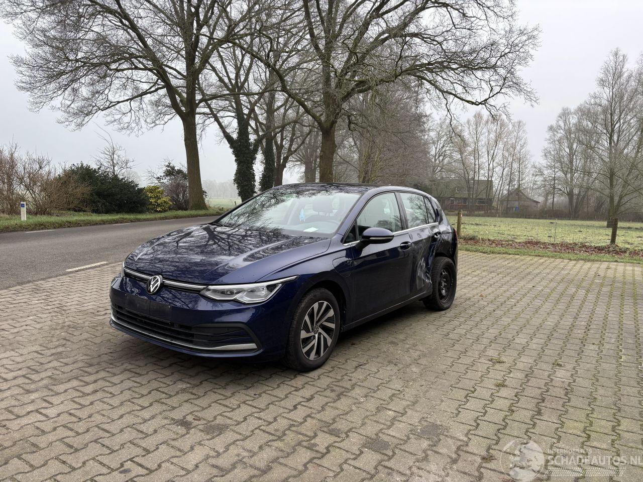 Volkswagen Golf 8 HYBRIDE PLUG IN DSG NAVI CLIMA VIRT DASH CAMERA B.J 12-2023