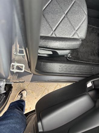 Citroën DS3 CROSSBACK AUTOMAAT 130 PK NAVI LEER CAMERA LED LEER B.J 06-2023 picture 19