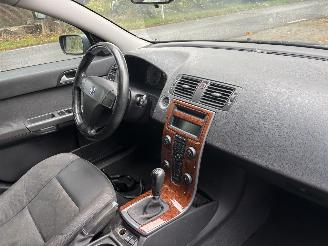 Volvo V-50 1.8 EDITION 125 PK AIRCO TREKHAAK B.J 09-2005 GEEN SCHADE picture 9