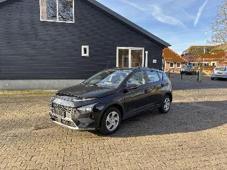 Schadeauto Hyundai Bayon AUTOMAAT T-GDI NAVI CAMERA LED B.J 11-2025 SCHROEFSCHADE NIEUW 2025/11