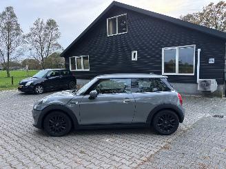 Mini One 1.5 EDITION CLIMA ABS PDC B.J 11-2018 SCHROEFSCHADE picture 8
