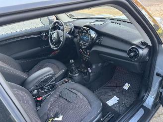 Mini One 1.5 EDITION SPORT CLIMA ABS PDC B.J 11-2018 SCHROEFSCHADE picture 8