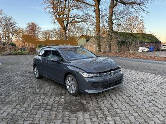 škoda osobní automobily Volkswagen Golf GOLF 8.5 ETSI 1.5 HYBRIDE AUTOMAAT NAVI CLIMA CAMERA LED VIRT DASH TREKHAAK B.J 12-2024 2024/12