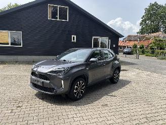 Schadeauto Toyota Yaris Cross HYBRIDE 1.5 AUTOMAAT NAVI CLIMA CAMERA PDC B.J 06-2023 2023/6